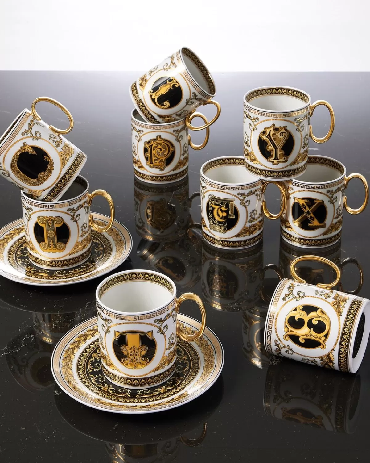 Versace Mug I Virtus Alphabet